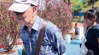 Kalabalık Çiçek Fuarı Fa Hui Park Festivali 16 Şubat 2026