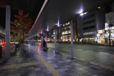 Kyoto İstasyonu 'nun güney girişinde şık şehir tasarımı 25 Kasım 2025