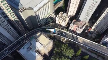 Hill Yolu Üstgeçit Kemerleri Yoğun Batı Bölgesi Sokakları 14 Şubat 2026