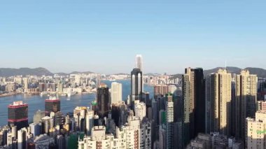 Sai Ying Pun Kuleleri 14 Şubat 2026 'da Batı yamacından yükseliyor.