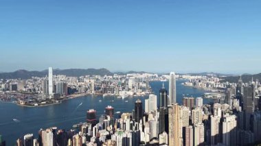 Victoria Limanı Iconic Hong Kong Skylines Under Clear Skies, 14 Şubat 2026