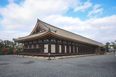 Tarihi tapınağın içi ahşap mimari ve kültür mirasının sergilendiği 28 Kasım 2025