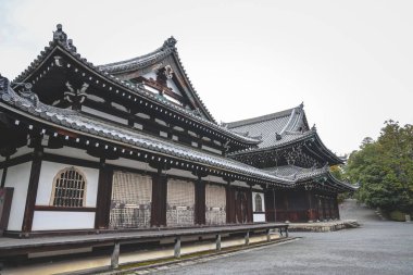 Higashiyama 'daki tarihi Budist ana salon mimarisi Kyoto No 28 2025