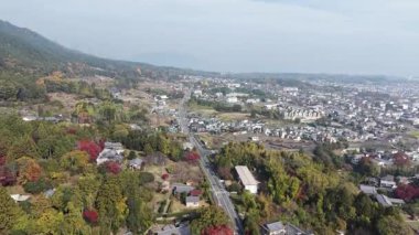 Sakamoto Hieizan Guchi Geçidi 27 No 'lu kutsal Hiei Dağı' na açılıyor.