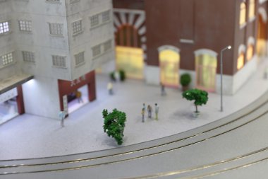  speelgoed auto en model huis