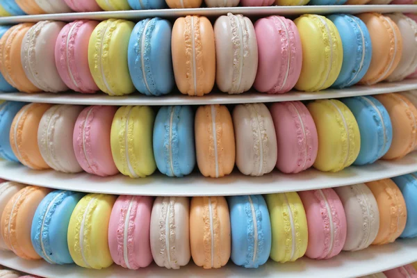 Macarons coloridos franceses tradicionais — Fotografia de Stock