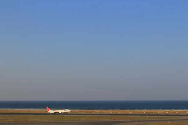 名古屋、中部国際空港セントレア滑走路 — ストック写真