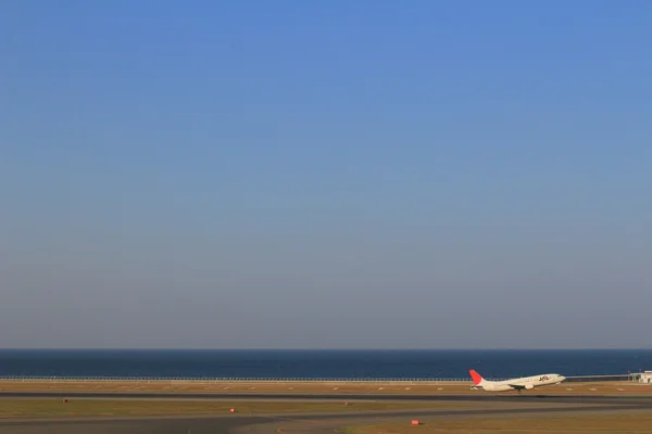 Nagoya, Chubu Centrair International Airport runway — стоковое фото