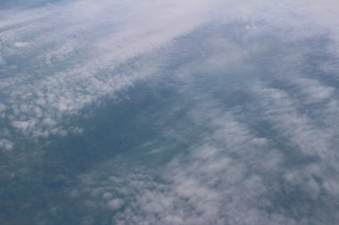 bulut ve gökyüzü bir uçaktan görüntüleme