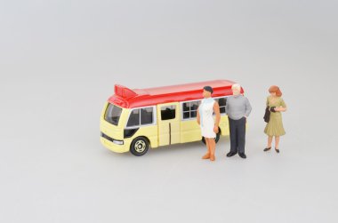 Minibüs ile küçük rakam 