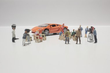 minyatür dünya figürü