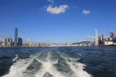 Hong Kong manzarası, mavi gökyüzü görünümü