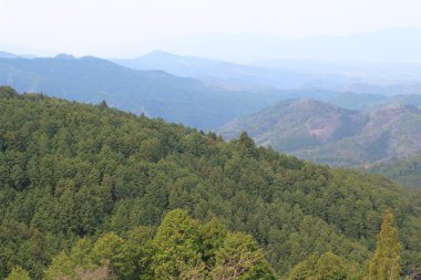 Yoshinogun görülen dağlar