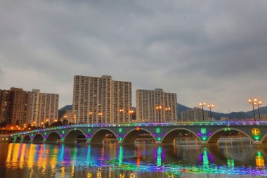 Şing Mun Nehri Shatin, Noel dekorasyonu ile