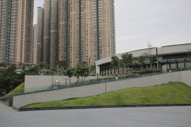 Tiu Keng Leng Halk Kütüphanesi ve Spor Merkezi 