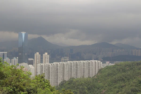 Isalnd av öster om Quarry Bay, Tai Koo distrikt — Stockfoto