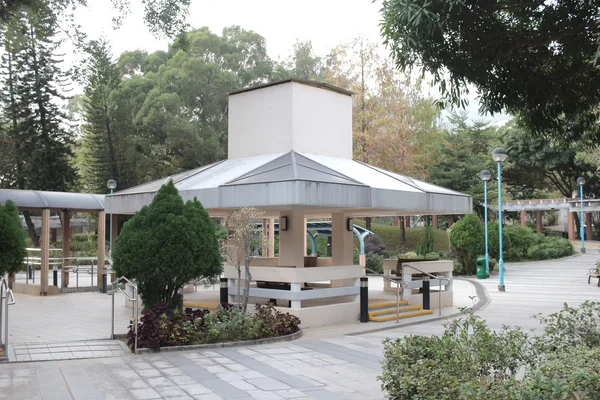 Midden van sommige kowloon park in Hong Kong — Stockfoto