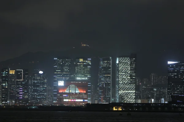 Kwun tong raod w nocy hong kong — Zdjęcie stockowe