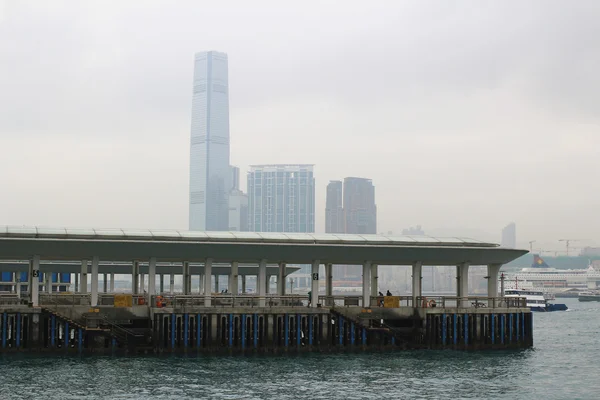 Jetée de ferry dans le centre, Hong Kong — Photo