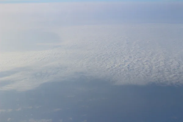 Vliegen over de cloud — Stockfoto