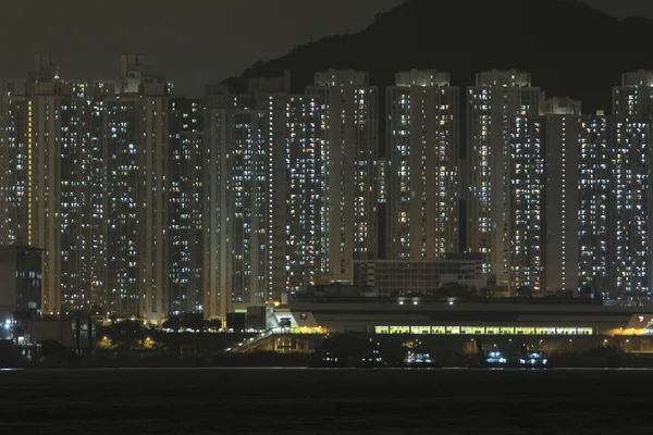 Kowloon geceleri bina konut — Stok fotoğraf
