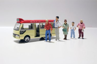 minyatür dünya figürü