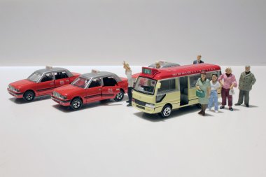 minyatür dünya figürü