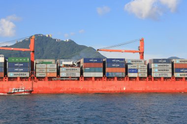 Doğu Lamma kanal geçen kargo gemisi