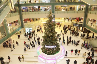 2015 yılında, sokaklarda Noel süsleri 