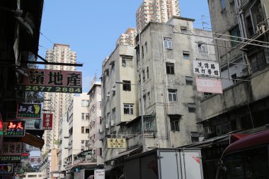 Tong lau eski evde Fanling