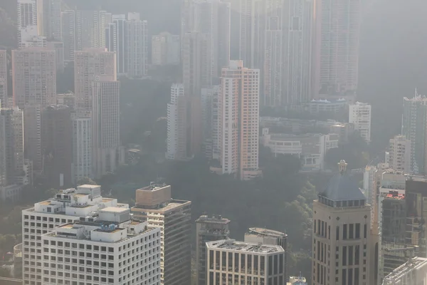 Immeuble de bureaux moderne à hong kong — Photo