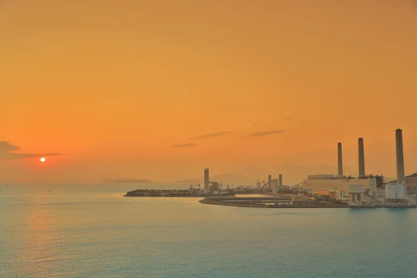 Kol gaseldade kraftverk på Lamma Island i Hongkong — Stockfoto