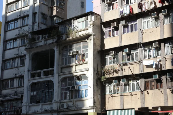 Tong lau vieja casa en Hong Kong — Foto de Stock