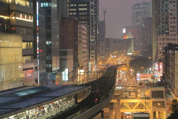 Kwun tong wijk vlakbij het metrostation — Stockfoto