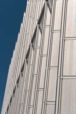 Bir açıklıkta öncü kabin