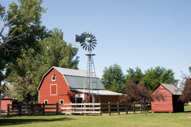 Ahır, yel değirmeni ve Outbuildings