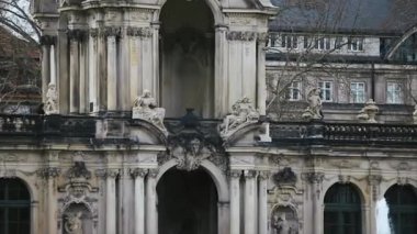 Orta kesiminde Dresden tarihi bina