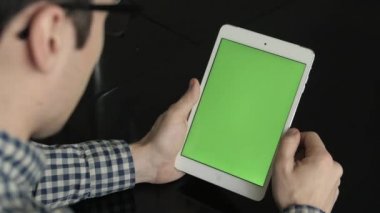 Dijital Tablet yeşil ekran dikey ile kullanma