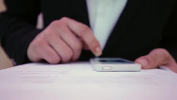 White Phone on a Piece of Paper, People Online — Stock Video