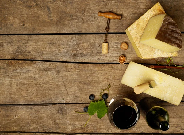 Wein und Käse — Stockfoto