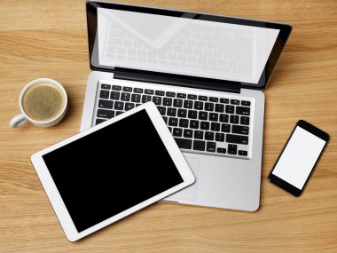 Dizüstü bilgisayar, dijital tablet ve cep telefonu