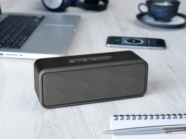 Wireless speaker on a table — Stock Photo, Image