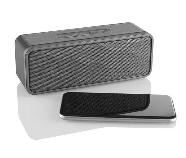 Draadloze speaker en mobiele telefoon — Stockfoto