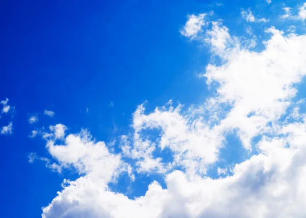 Blue cloudy sky — Stock Photo, Image