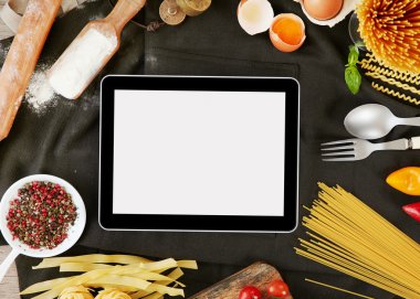 Dijital tablet ve malzemeler