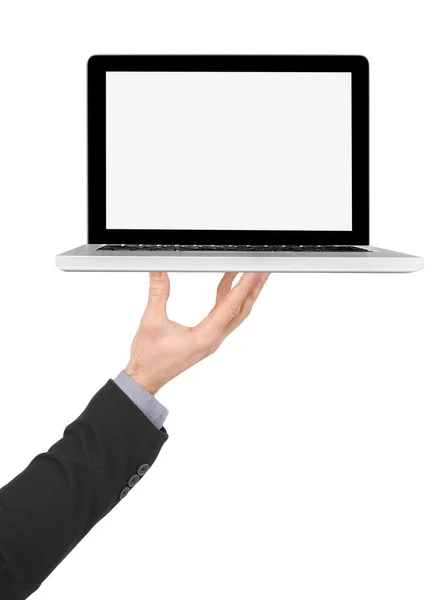 Тримання ноутбука з порожнім екраном — стокове фото