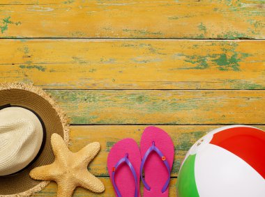 Ahşap zemin üzerinde tatil kavramı