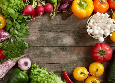 Masada taze sebzeler