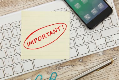 Yapışkan notu önemli mesaj