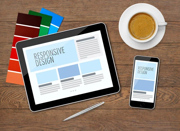 Responsive Design auf mobilen Geräten — Stockfoto